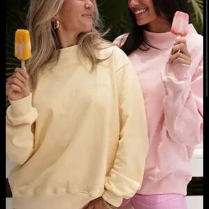 PARKE Embroidered Mockneck Butter (L/xl)